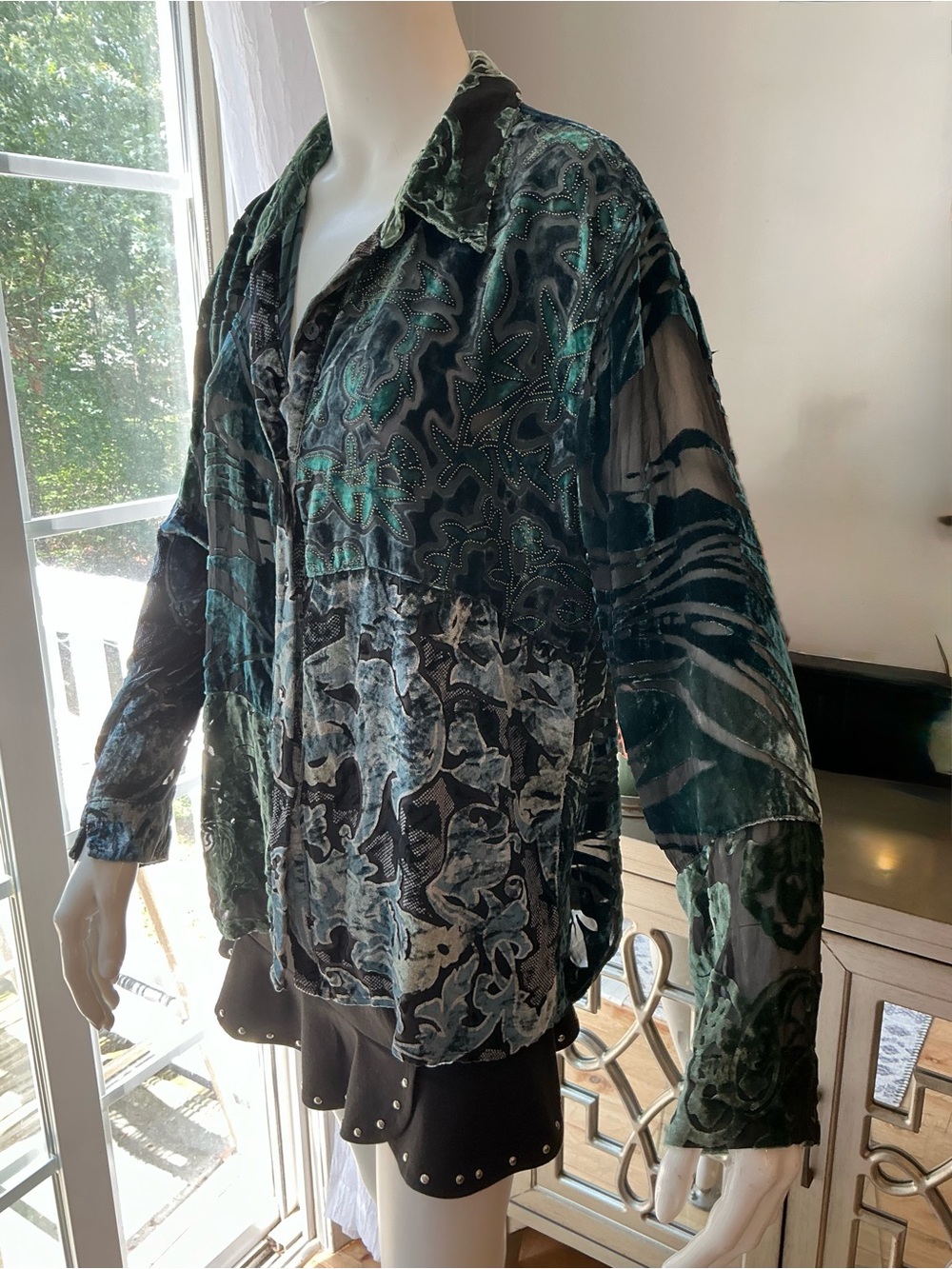 Chicos Boho Silk Velvet Burnout Sheer Floral Lagenlook Button Blouse Multi SZ 2 - Picture 3 of 13